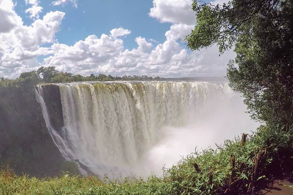 Victoria Falls crossing from Zambia to Zimbabwe