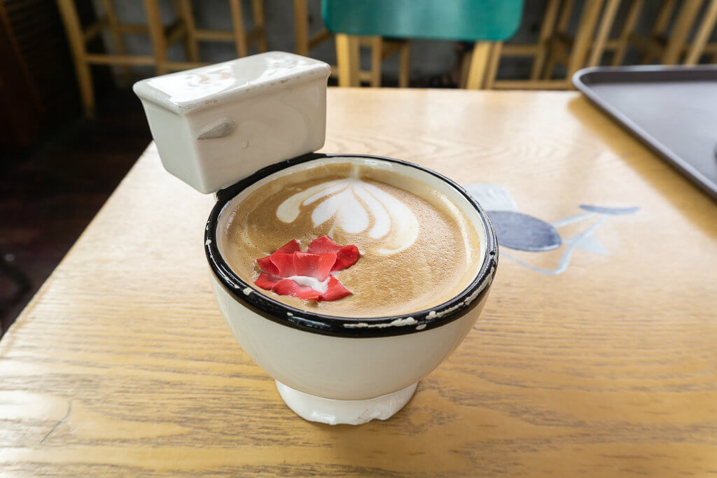 Ddong-cafe in Seoul!