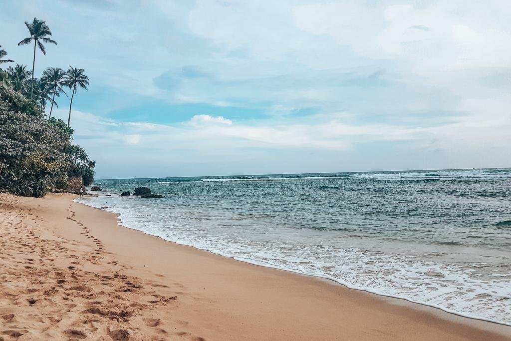 The best beaches near Midigama