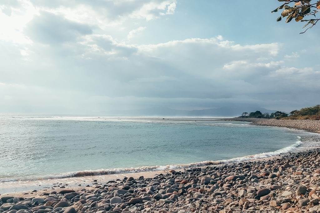 cobblestones surf in sumbawa