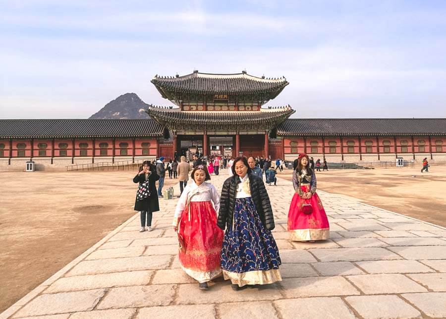 Palaces-in-Seoul