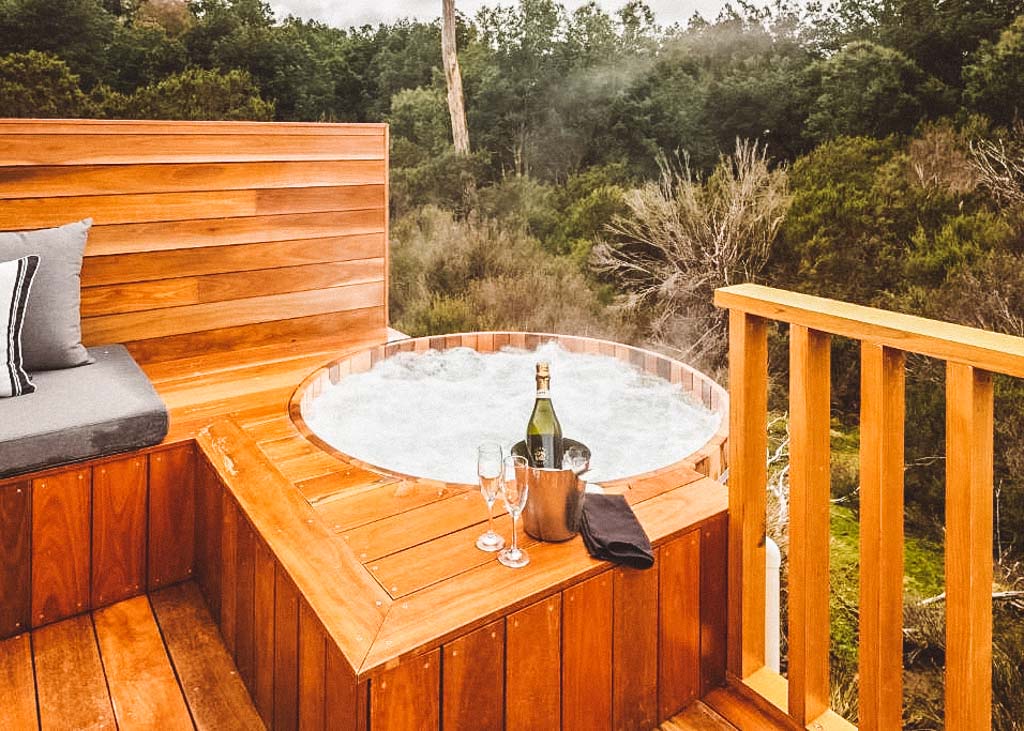 Outdoor Hot tub