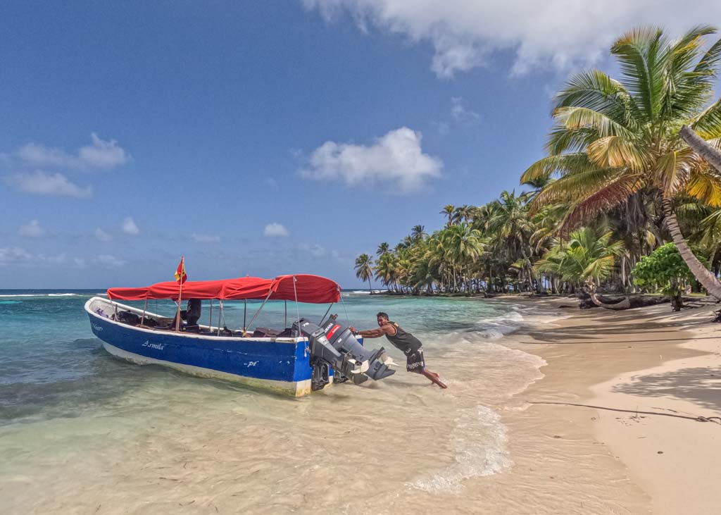 San Blas Adventures Speedboat