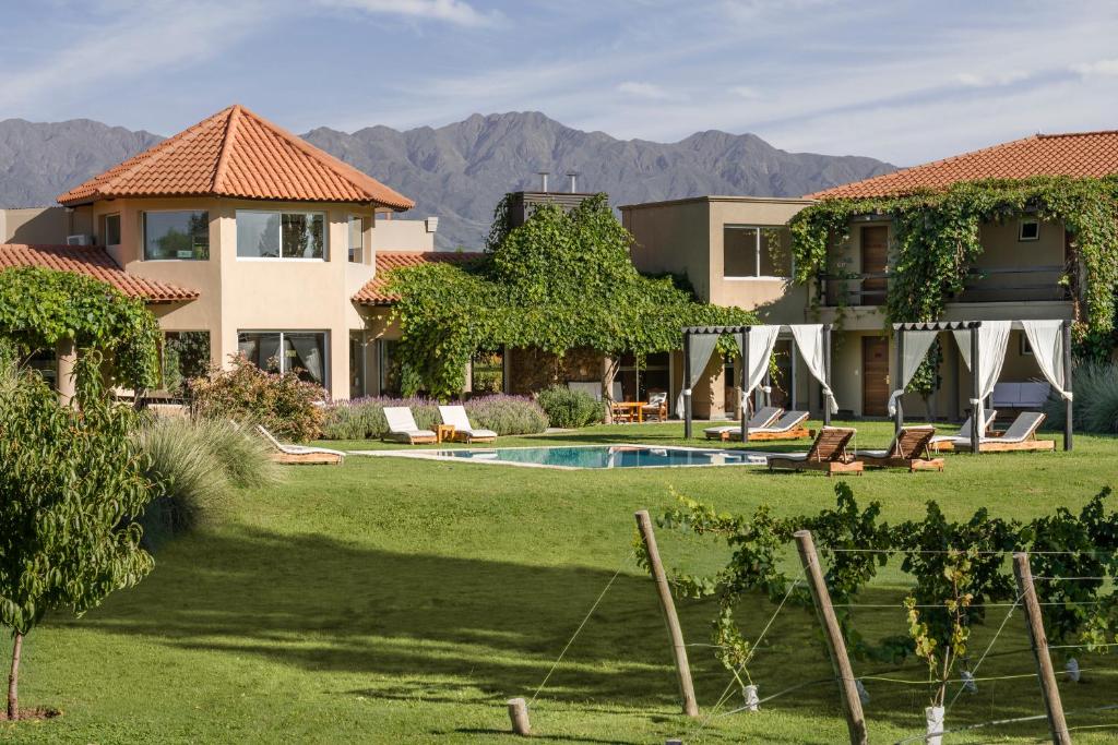 Villa Manza luxury places to stay in Mendoza