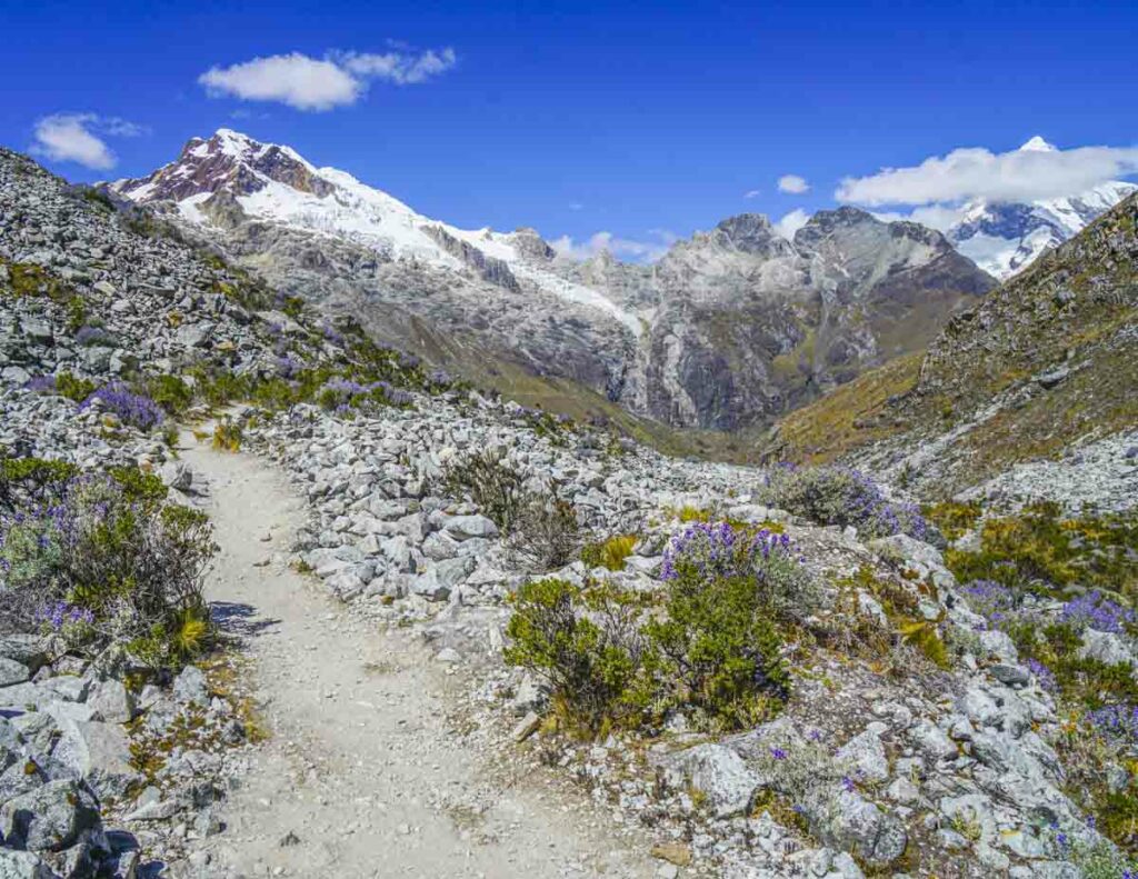 best hikes in Huaraz Laguna 69